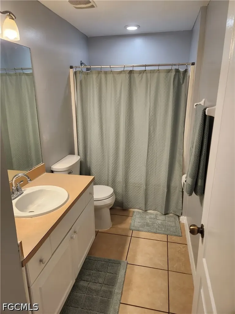 1627 S Gator Circle Cape Coral FL 33909