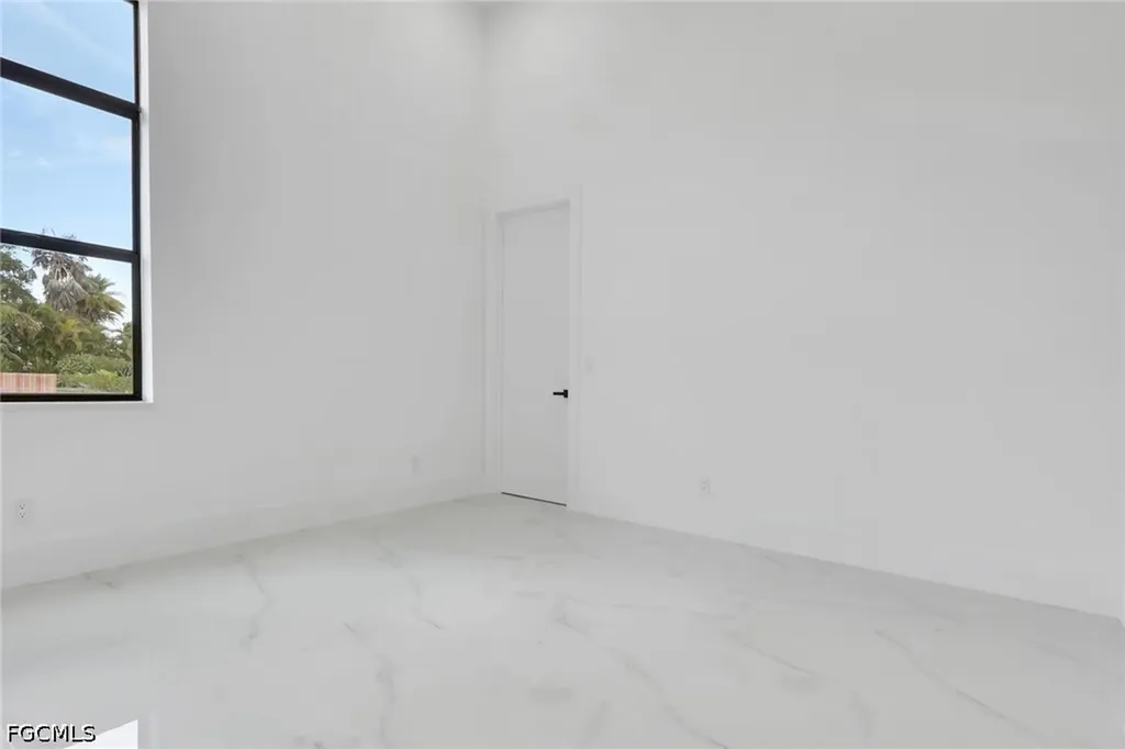 1323 SE 17th Street Cape Coral FL 33990