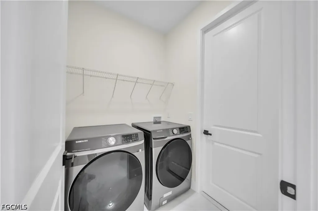 4016 9th Street SW Lehigh Acres FL 33976