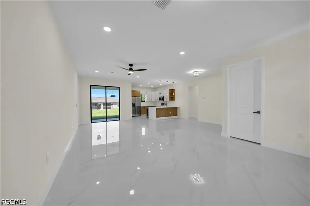 4016 9th Street SW Lehigh Acres FL 33976
