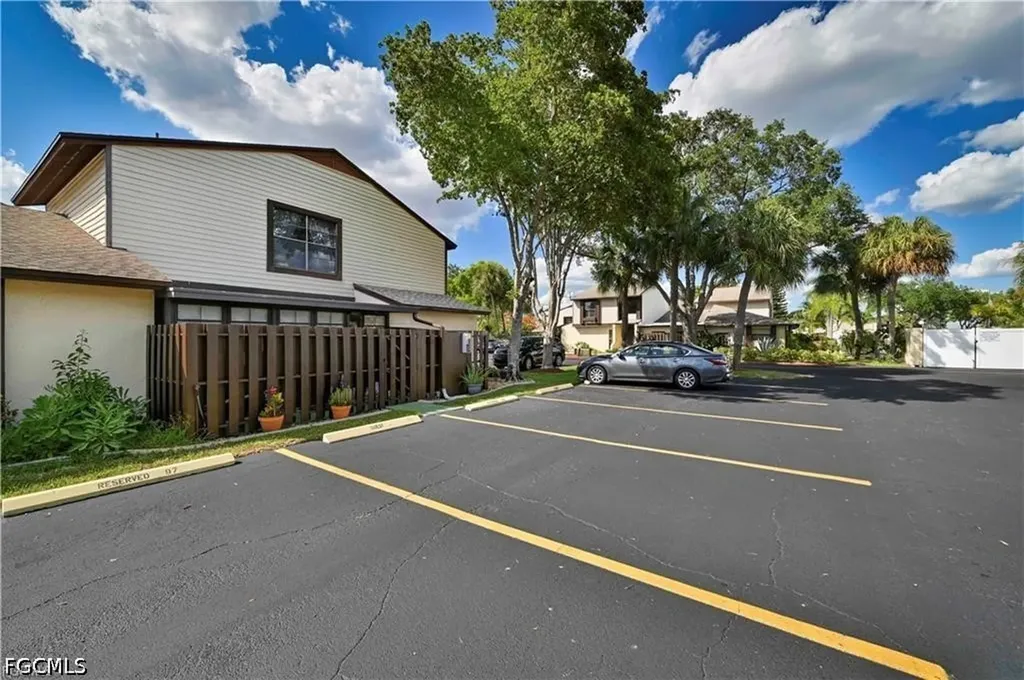 Cape Coral FL, 631 SE 12th Avenue, Unit 98