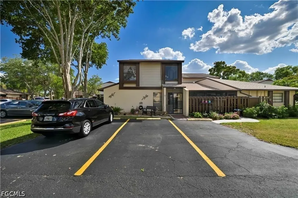 631 SE 12th Avenue Cape Coral FL 33990