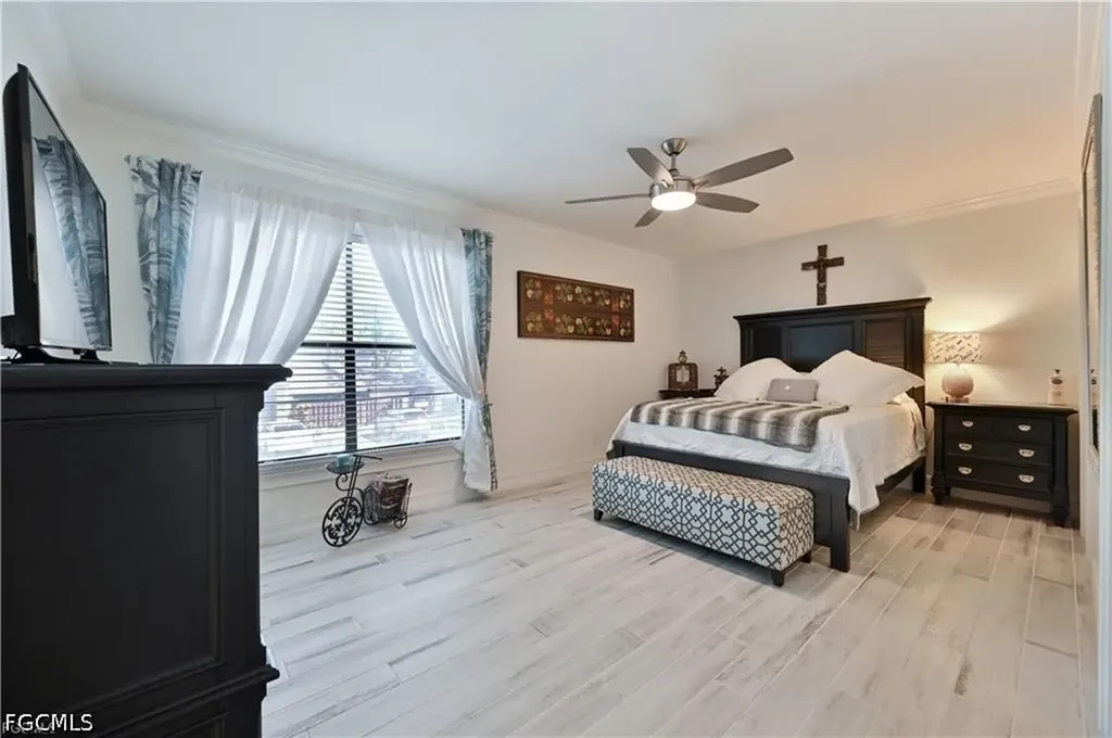 631 SE 12th Avenue Cape Coral FL 33990