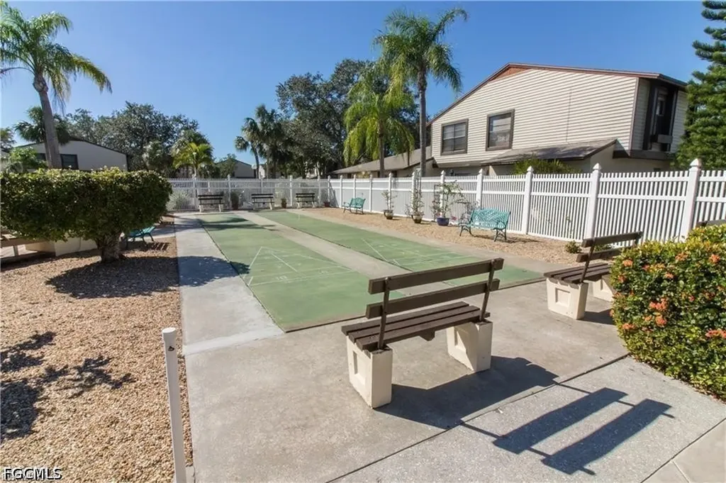 631 SE 12th Avenue Cape Coral FL 33990