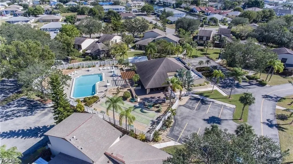 631 SE 12th Avenue Cape Coral FL 33990