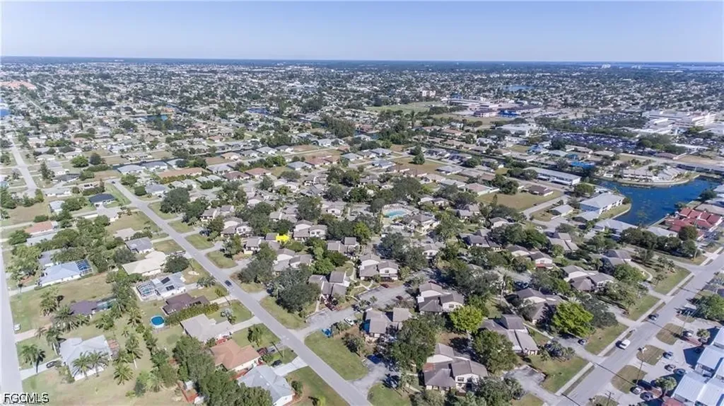 631 SE 12th Avenue Cape Coral FL 33990