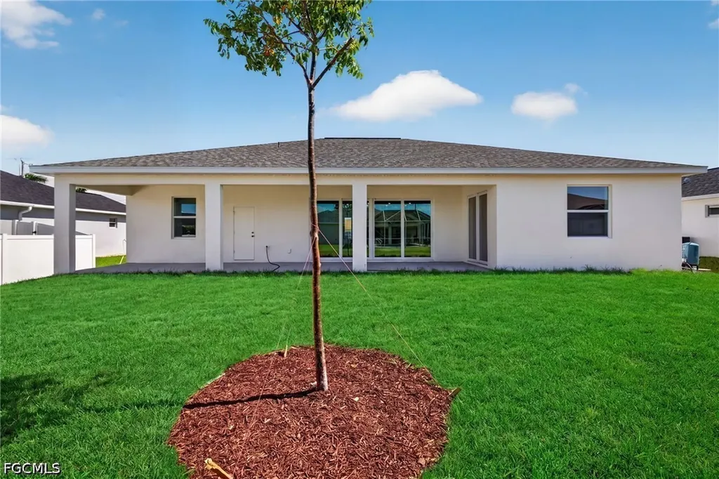 1208 NW 19th Street Cape Coral FL 33993