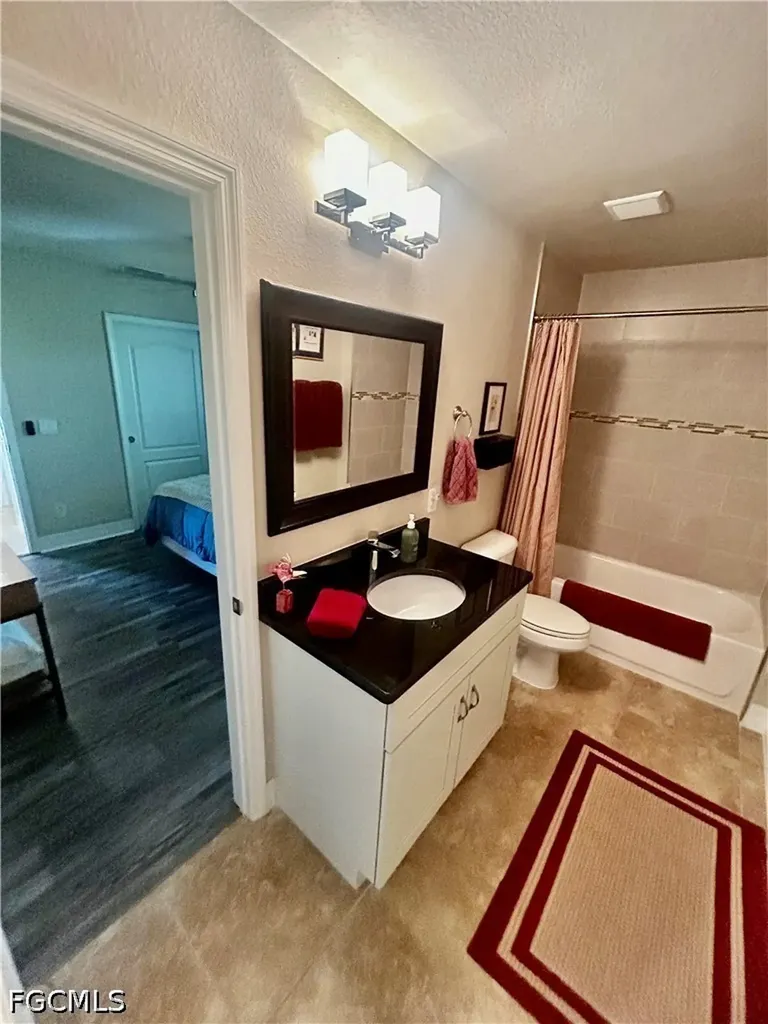 2552 SW 28th Avenue Cape Coral FL 33914