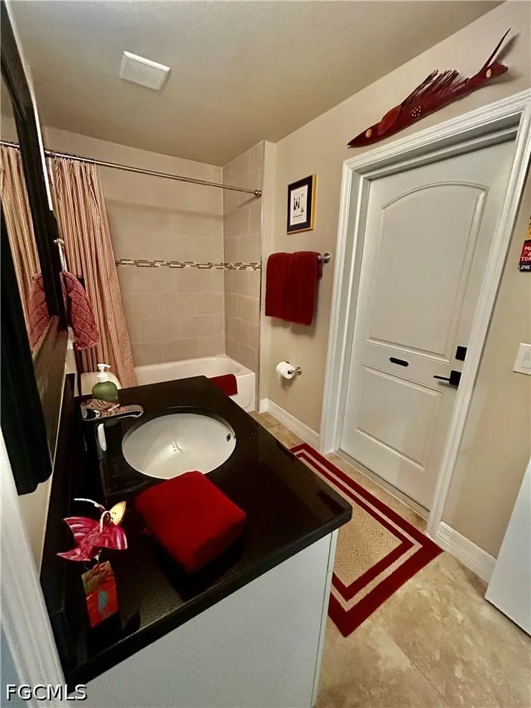 2552 SW 28th Avenue Cape Coral FL 33914