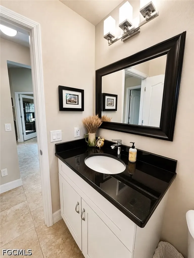 2552 SW 28th Avenue Cape Coral FL 33914