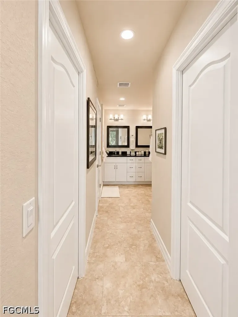 2552 SW 28th Avenue Cape Coral FL 33914