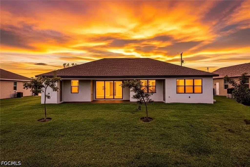 2721 SW 11th Avenue Cape Coral FL 33914