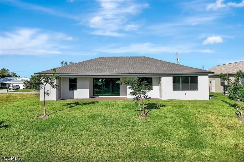 2721 SW 11th Avenue Cape Coral FL 33914