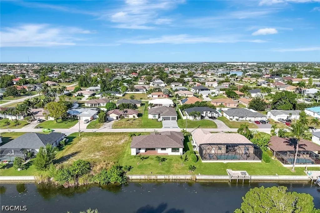 2721 SW 11th Avenue Cape Coral FL 33914