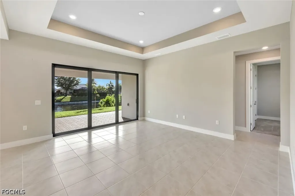 2721 SW 11th Avenue Cape Coral FL 33914