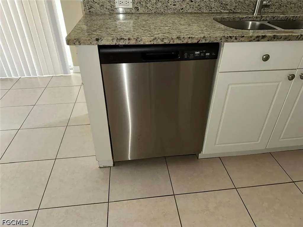 2701 NW 4th Terrace Cape Coral FL 33993