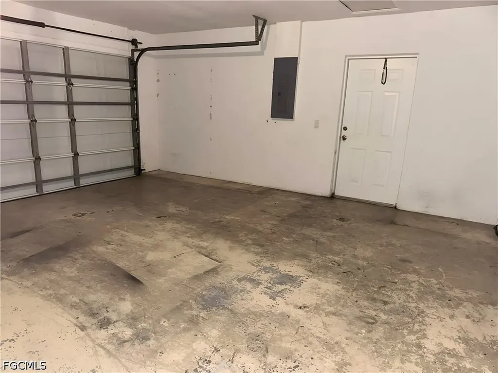 2701 NW 4th Terrace Cape Coral FL 33993
