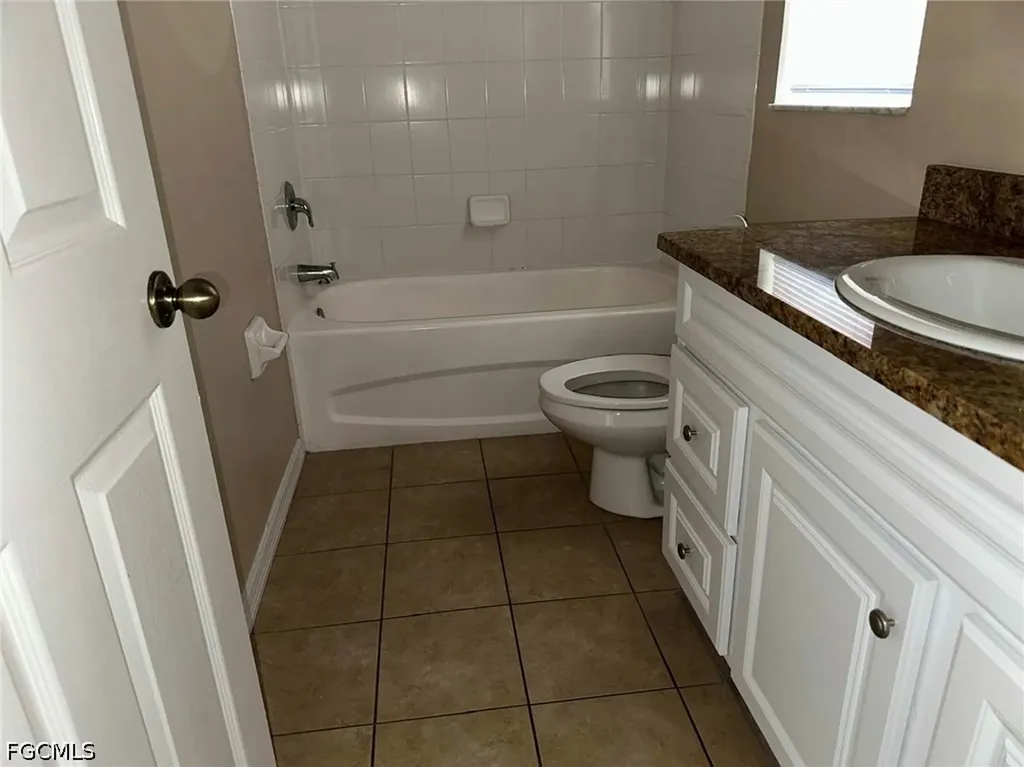 2701 NW 4th Terrace Cape Coral FL 33993
