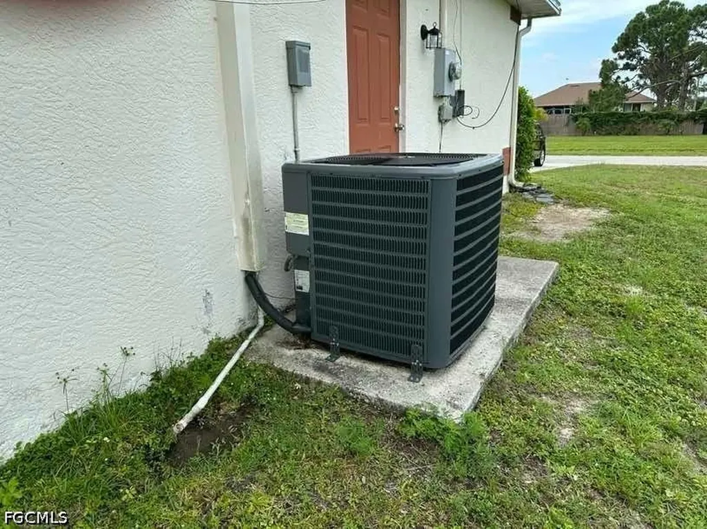 2701 NW 4th Terrace Cape Coral FL 33993