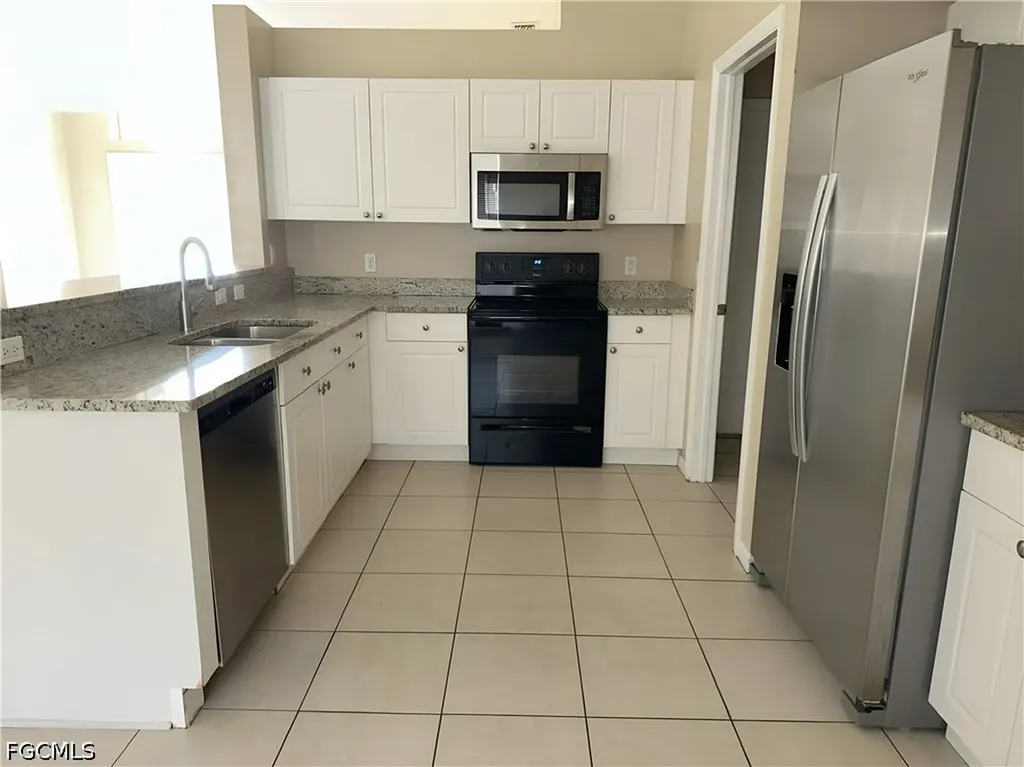 2701 NW 4th Terrace Cape Coral FL 33993