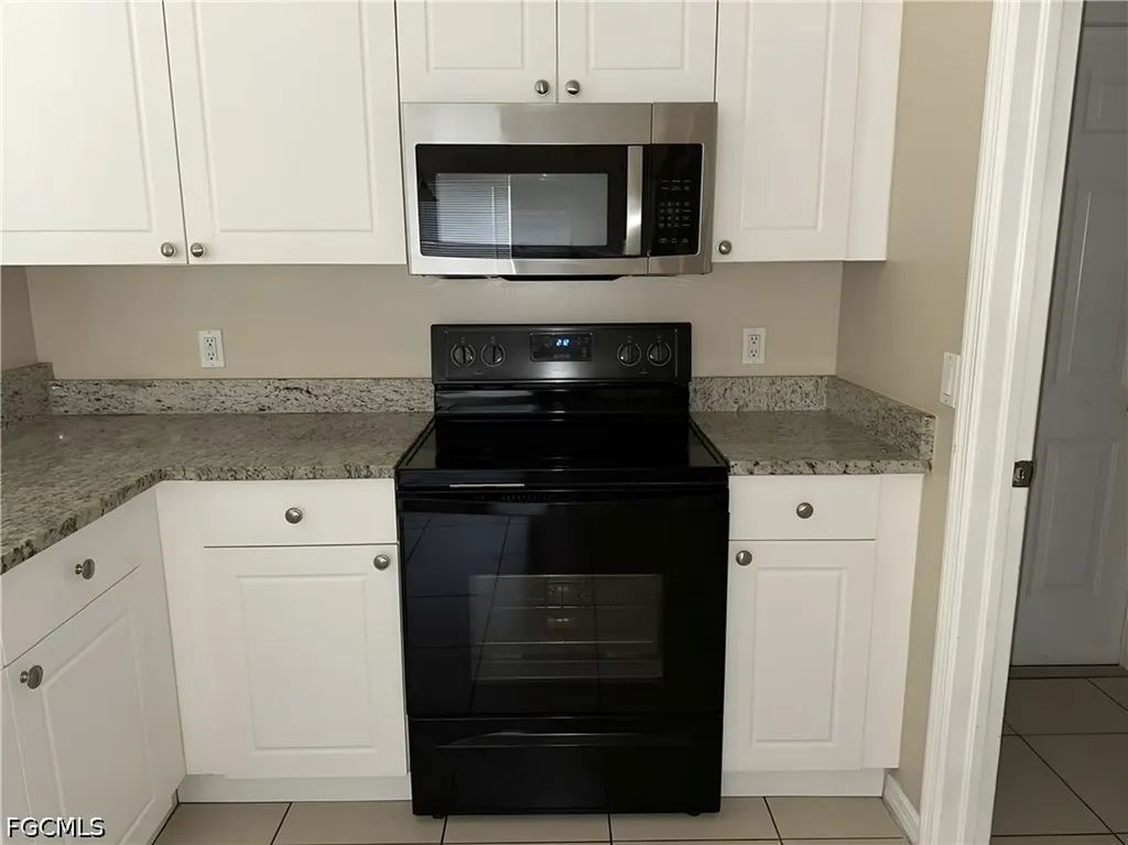 2701 NW 4th Terrace Cape Coral FL 33993