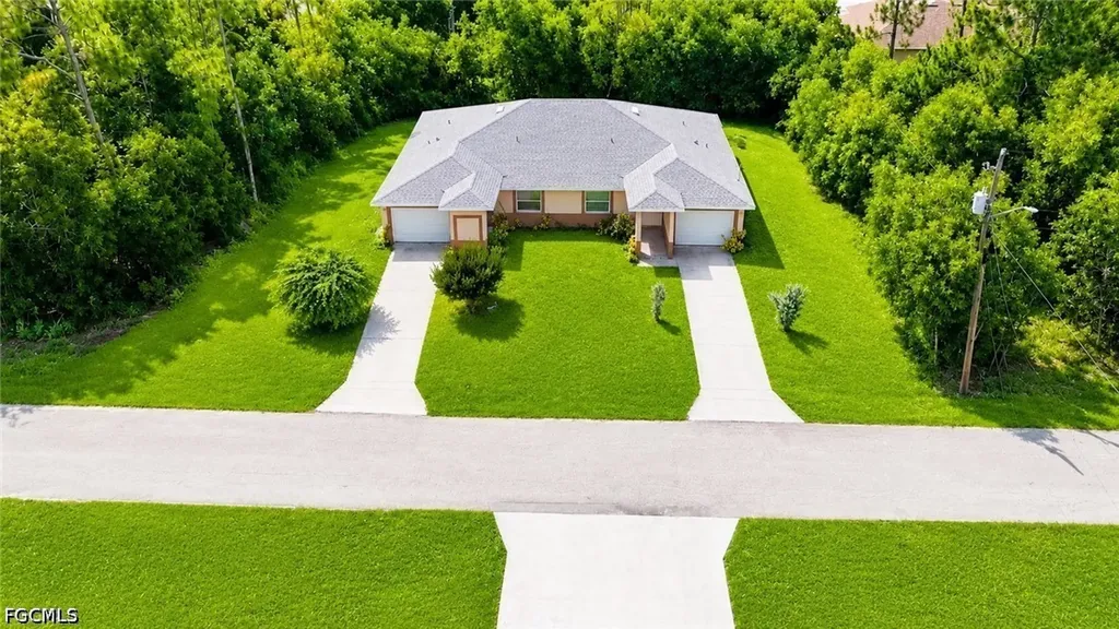 2426 Millie Avenue S Lehigh Acres FL 33973