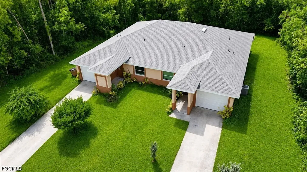 2426 Millie Avenue S Lehigh Acres FL 33973