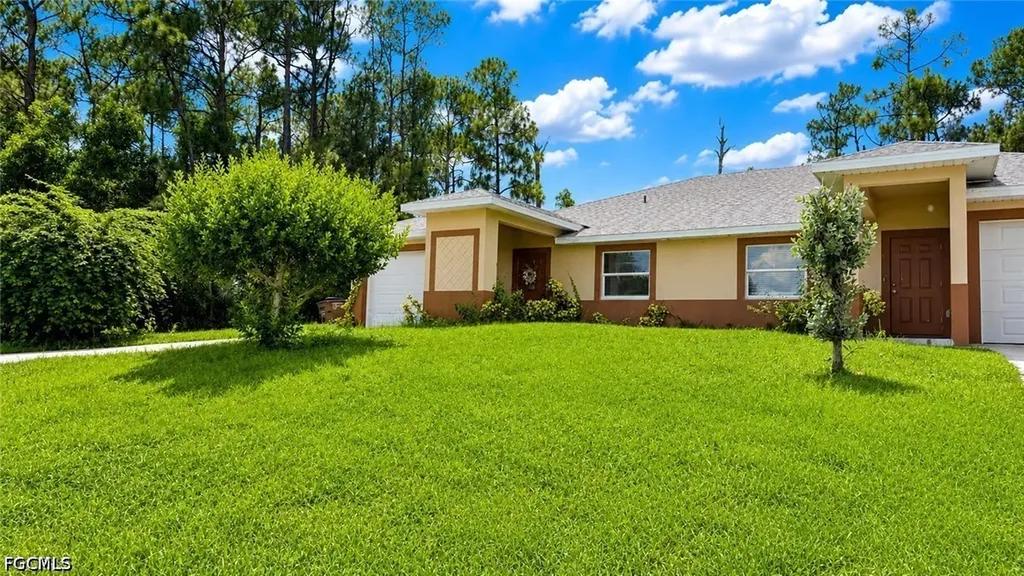 2426 Millie Avenue S Lehigh Acres FL 33973