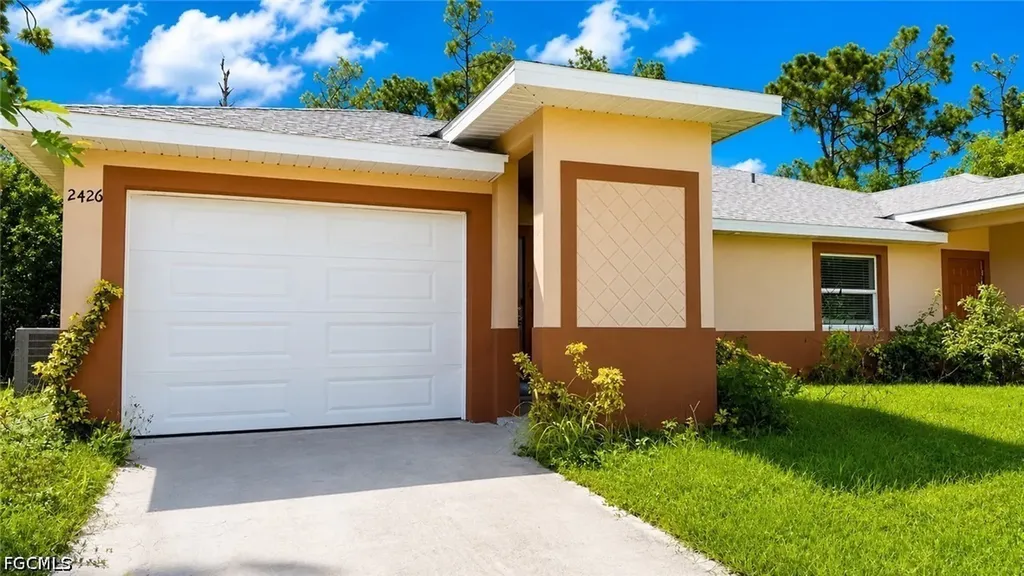 2426 Millie Avenue S Lehigh Acres FL 33973