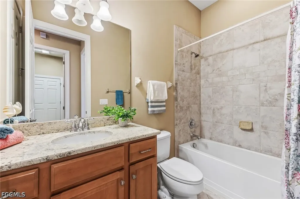 12820 Kingsmill Way Fort Myers FL 33913