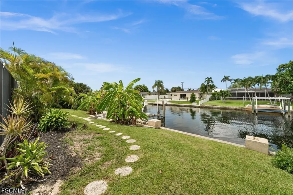 5122 SW 3rd Avenue Cape Coral FL 33914
