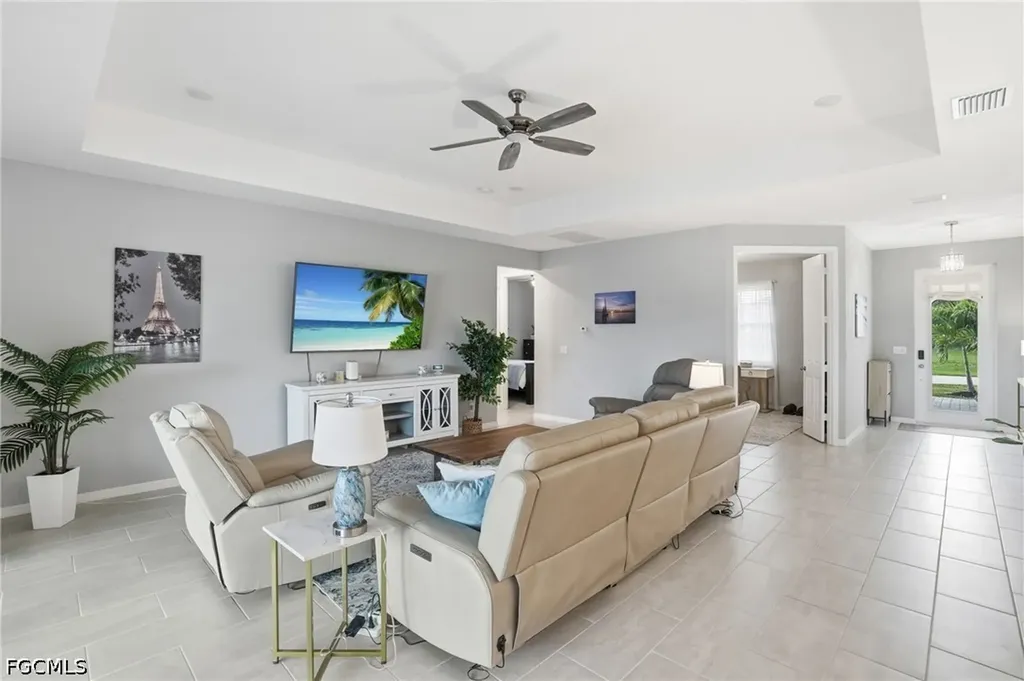 2704 SW 15th Avenue Cape Coral FL 33914