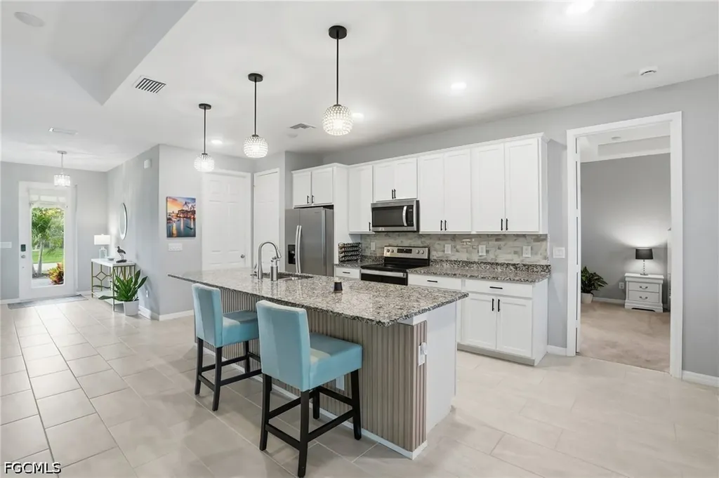 2704 SW 15th Avenue Cape Coral FL 33914