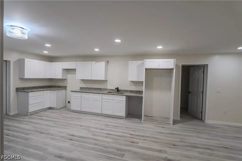 2222 Unity Avenue Fort Myers FL 33901
