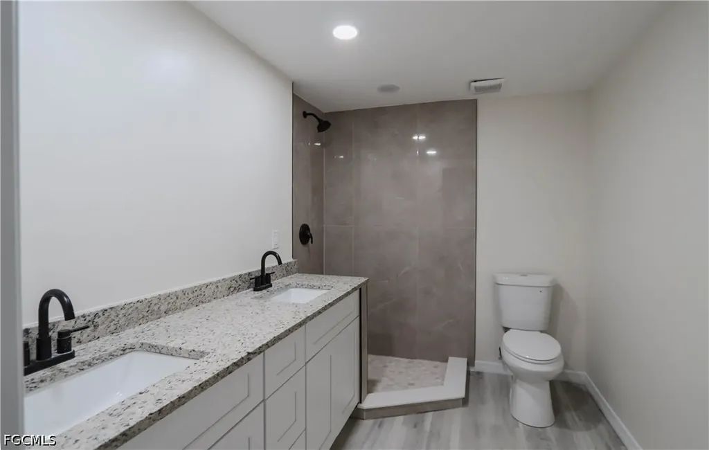 2222 Unity Avenue Fort Myers FL 33901