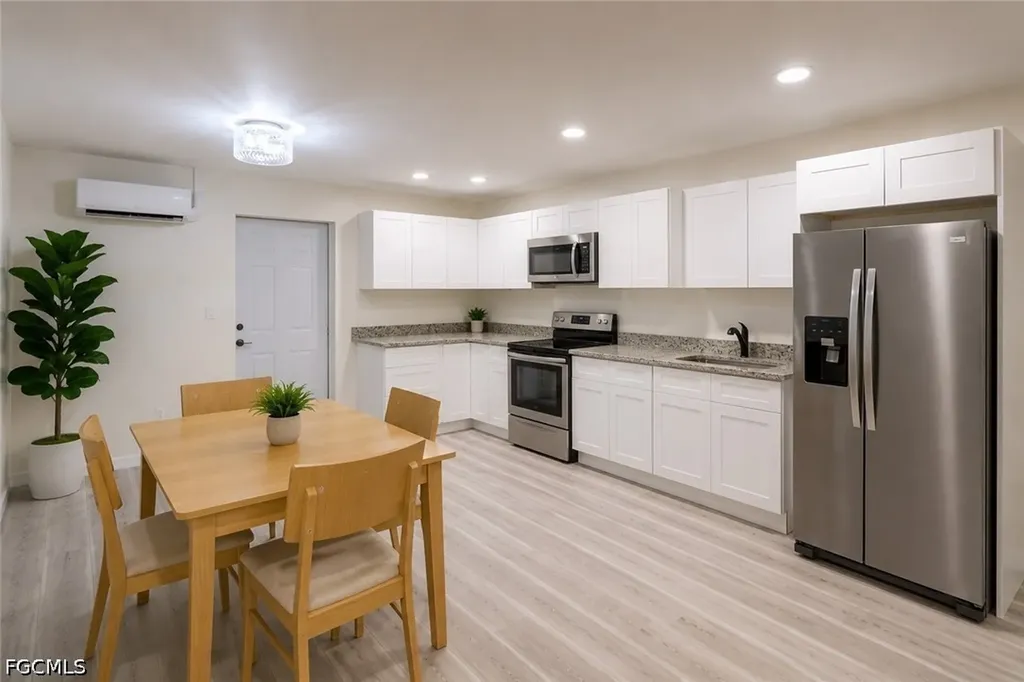2222 Unity Avenue Fort Myers FL 33901