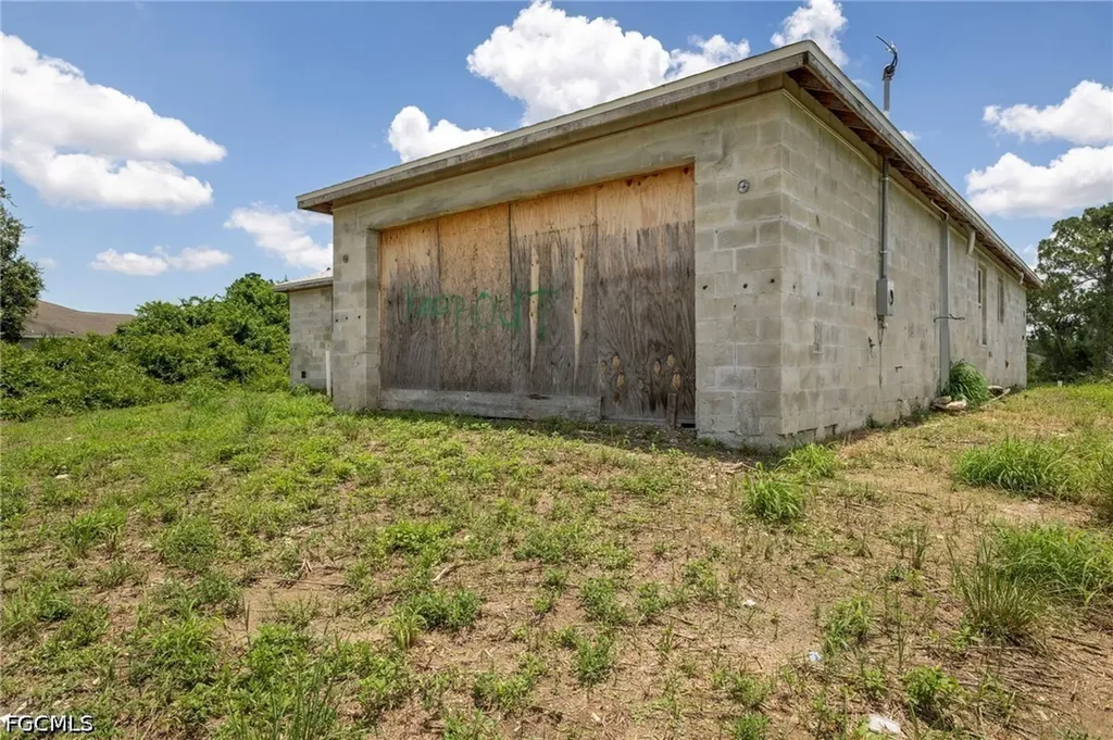 351 Western Avenue S Lehigh Acres FL 33974