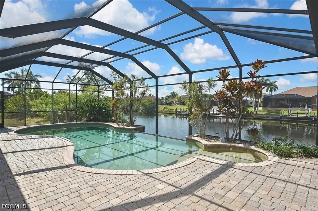 2808 SW 33rd Terrace Cape Coral FL 33914