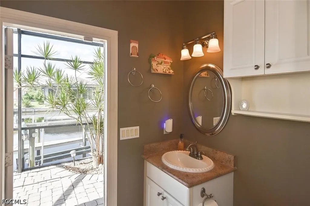 2808 SW 33rd Terrace Cape Coral FL 33914