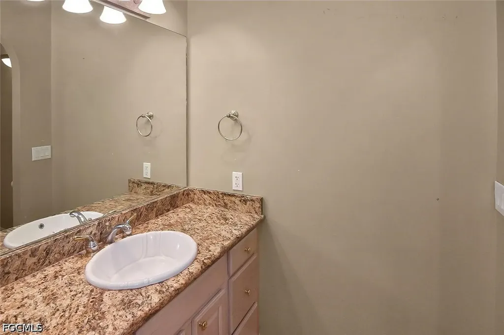 2808 SW 33rd Terrace Cape Coral FL 33914