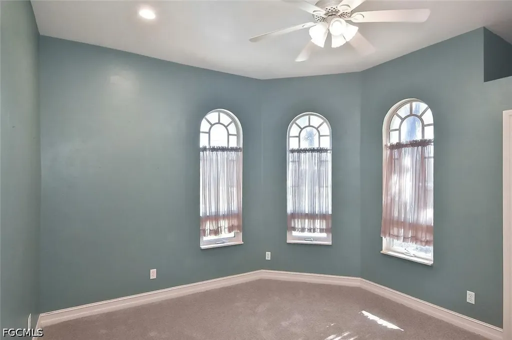 2808 SW 33rd Terrace Cape Coral FL 33914