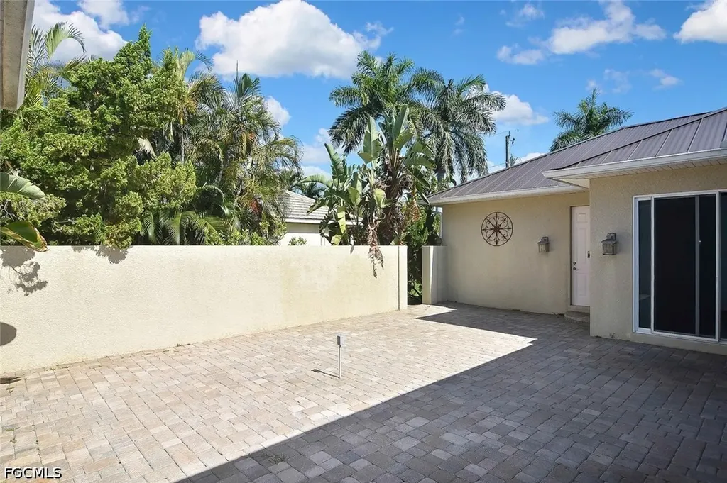 2808 SW 33rd Terrace Cape Coral FL 33914