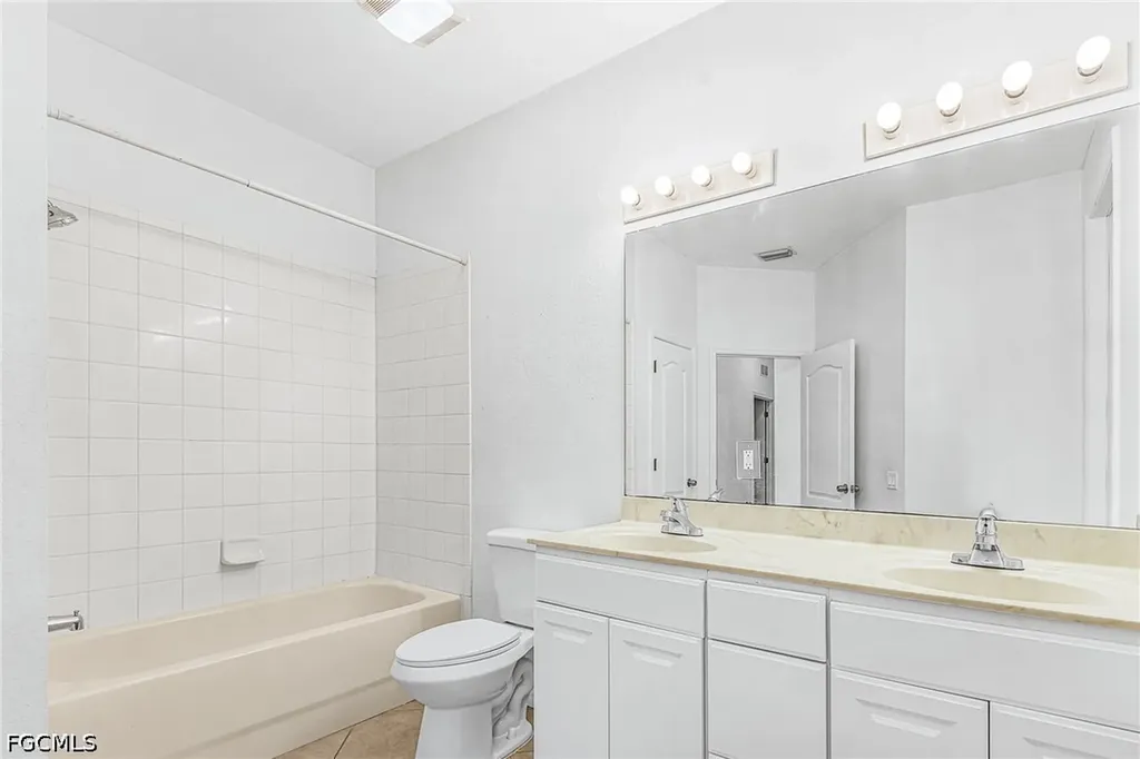 831 NW 30th Street Cape Coral FL 33993