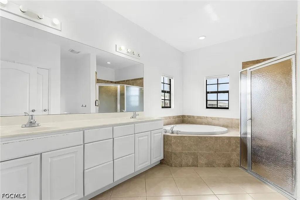 831 NW 30th Street Cape Coral FL 33993