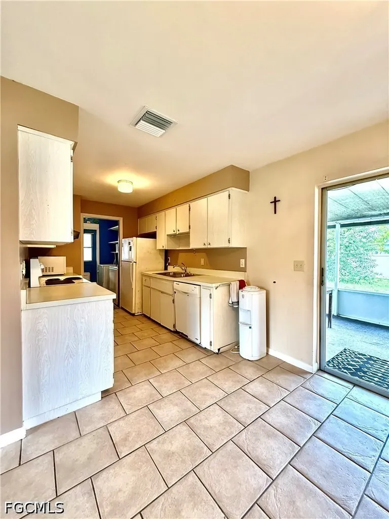 2216 Gorham Avenue Fort Myers FL 33907