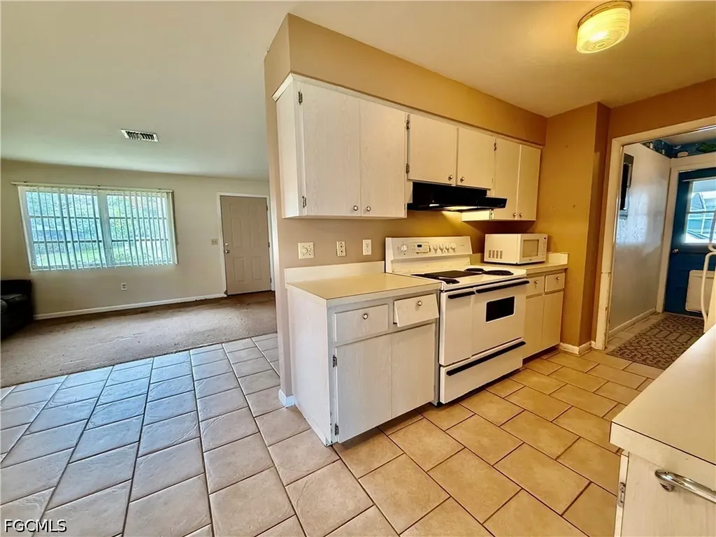 2216 Gorham Avenue Fort Myers FL 33907