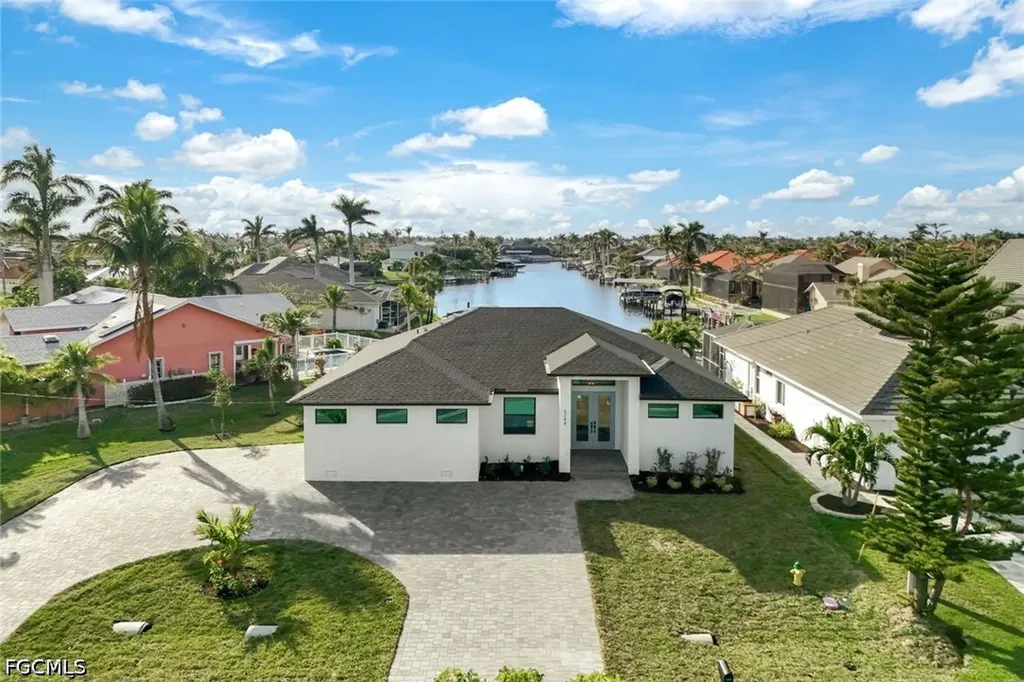 Cape Coral FL, 5244 Agualinda Boulevard
