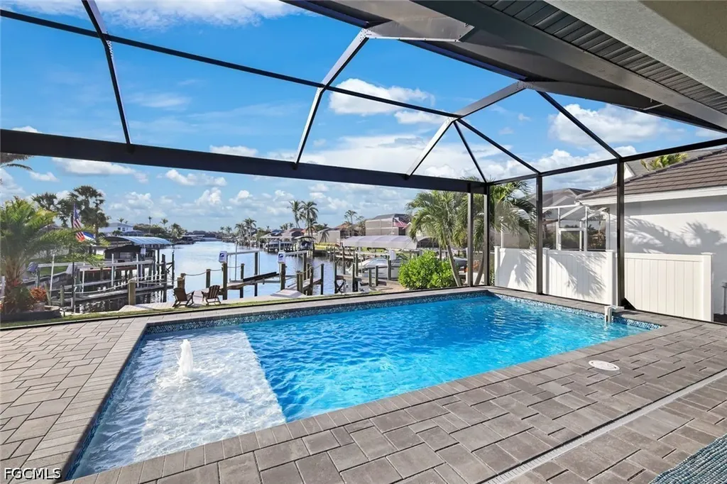 5244 Agualinda Boulevard Cape Coral FL 33914