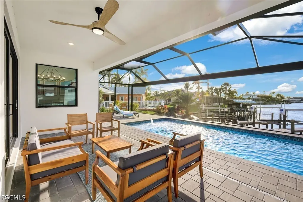 5244 Agualinda Boulevard Cape Coral FL 33914