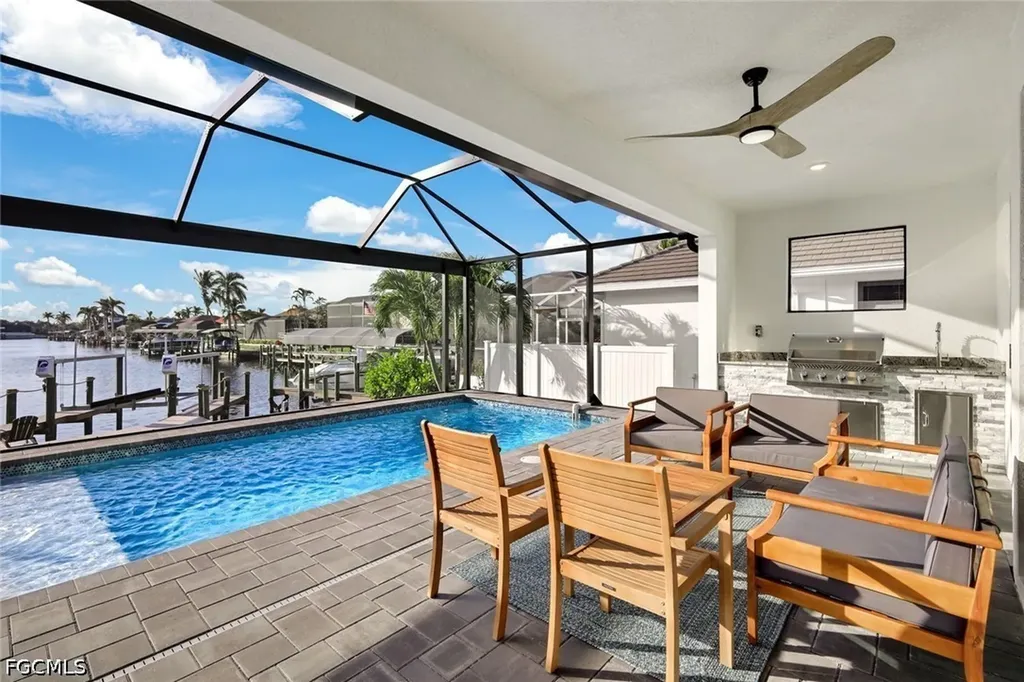 5244 Agualinda Boulevard Cape Coral FL 33914